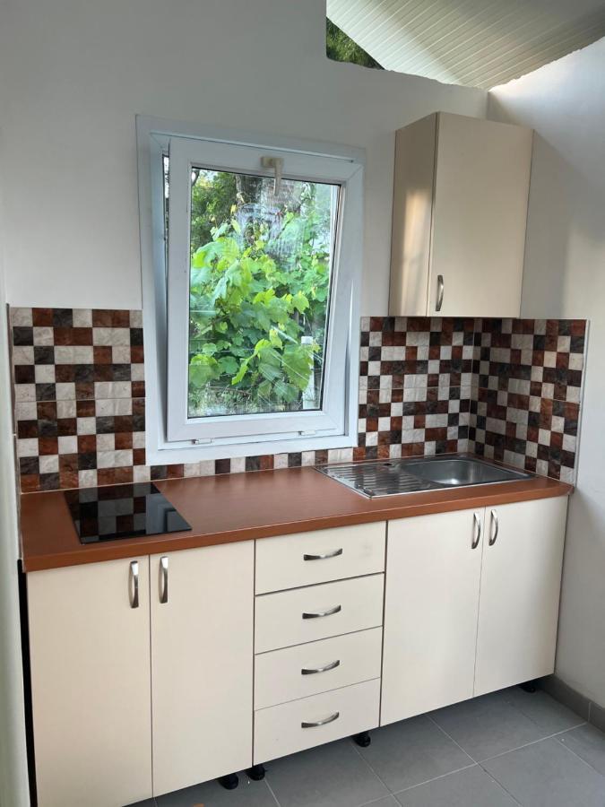 Rooms For Rent Habipi Avlonya Dış mekan fotoğraf