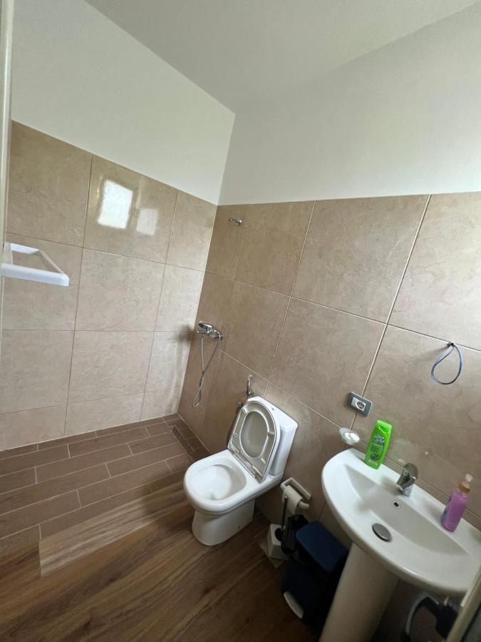 Rooms For Rent Habipi Avlonya Dış mekan fotoğraf